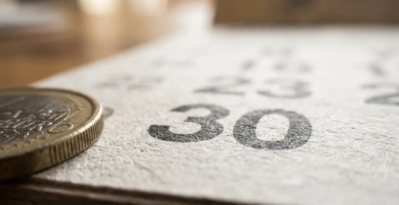Concept visuel du temps et de l'attente d'un remboursement financier